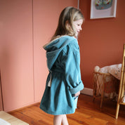 peignoir enfant, peignoir enfant personnalise, peignoir enfant brode, cadeau de naissance, peignoir 2 ans, peignoir 4 ans, peignoir eponge velours, peignoir brode, peignoir personnalise, cadeau personnalise, creation francaise, design francais, marque francaise, l'oiseau bateau, bleu, theme orque