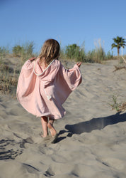 cape de bain, cape de bain personnalisée, cape de bain bébé, cape de bain enfant, poncho de bain, poncho de bain personnalisé, poncho de bain bébé, poncho de bain enfant, carré de bain, carré de bain bébé, cadeau de naissance, cadeau de naissance personnalisé, cadeau de noël, cadeau de noël personnalisé, sortie de bain enfant, sortie de bain bébé, sortie de bain personnalisée