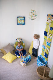toise enfant, toise en tissu enfant, decoration chambre d'enfant, decoration chambre bebe, rangement chambre enfant, animal rigolon rangement chambre bebe, rangement tissu bebe, rangement lion, design français vintage, creation vintage française, marque française