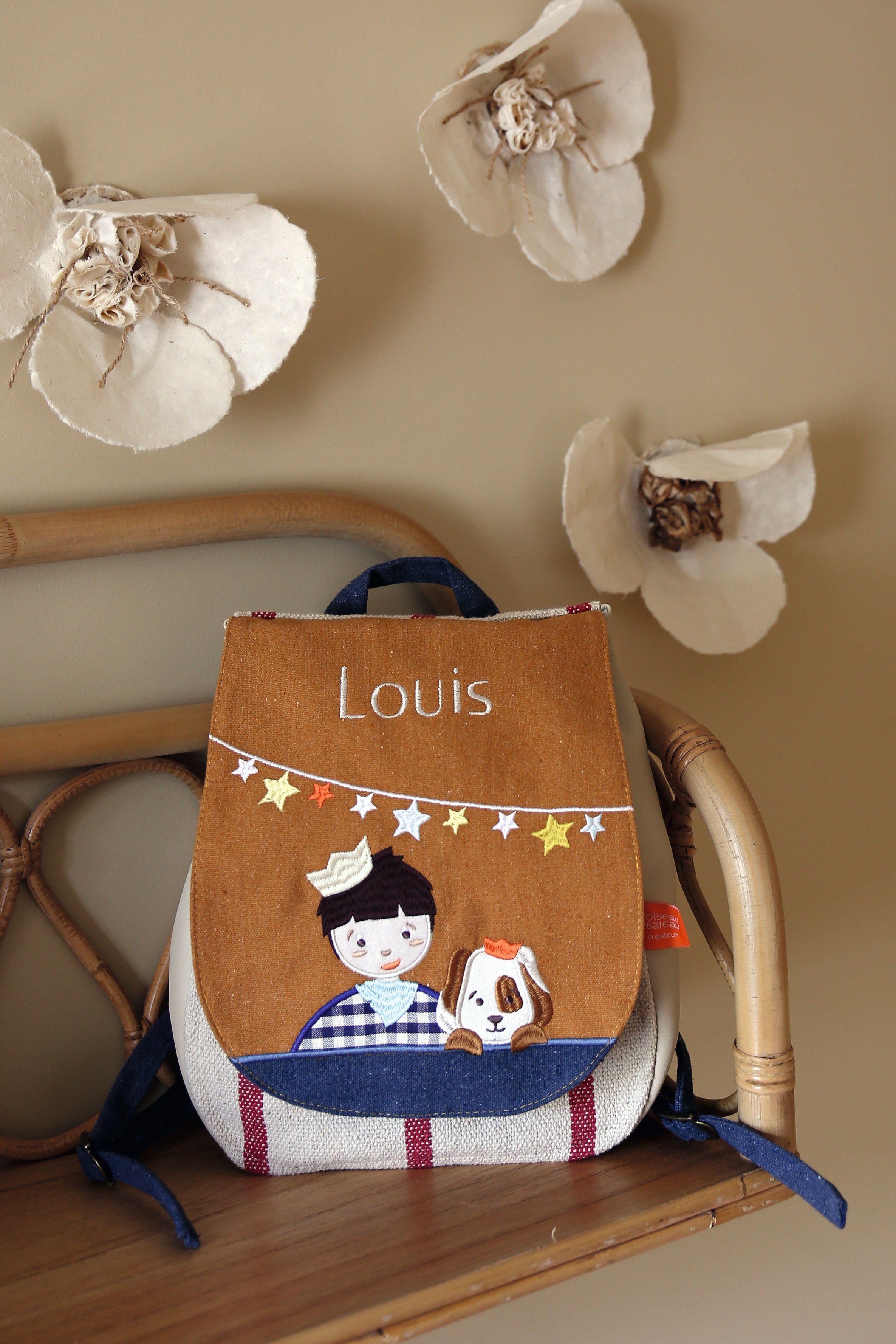 Sac à dos personnalisé, sac à dos bébé, sac à dos bébé personnalisé, sac à dos enfant, sac à dos enfant personnalisé, sac à dos brodé, sac à dos prénom brodé, sac à dos, sac à dos crèche, sac à dos maternelle, sac à dos naissance, cadeau de naissance, cadeau de naissance personnalisé, cadeau de naissance unique, cadeau de naissance original, sac bébé, sac enfant, sac personnalisé bébé, sac personnalisé enfant, sac à dos garçon, sac à dos bébé garçon, sac à dos bleu, sac à dos chien, Cadeau de noël bébé