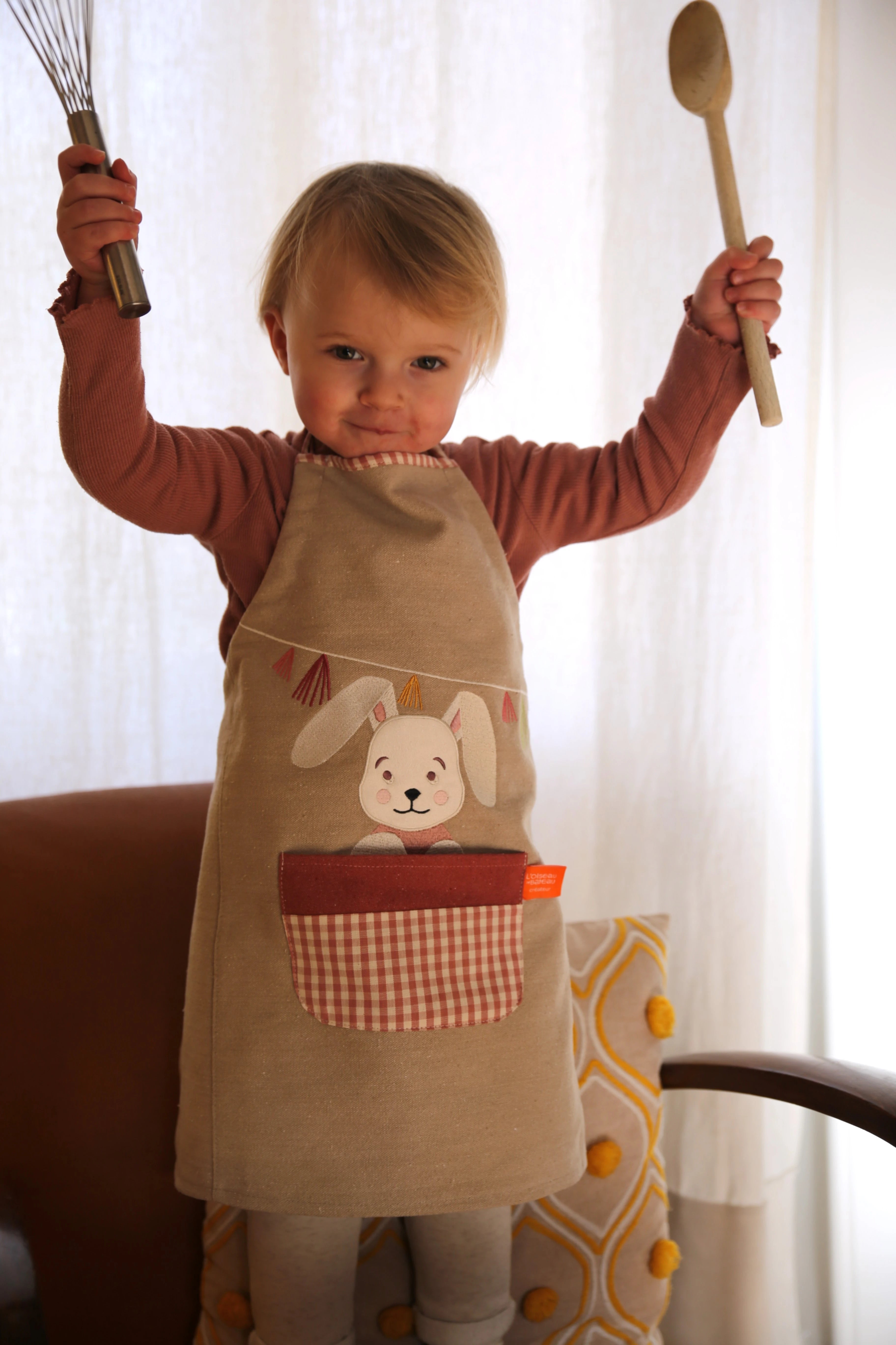 tablier cuisine personnalisé enfant, tablier enfant, tablier de cuisine, tablier personnalisé, tablier de cuisine enfant, tablier de cuisine enfant brodé, tablier fabrication française, tablier de cuisine brodé, tablier cuisine enfant lapin, l'oiseau bateau