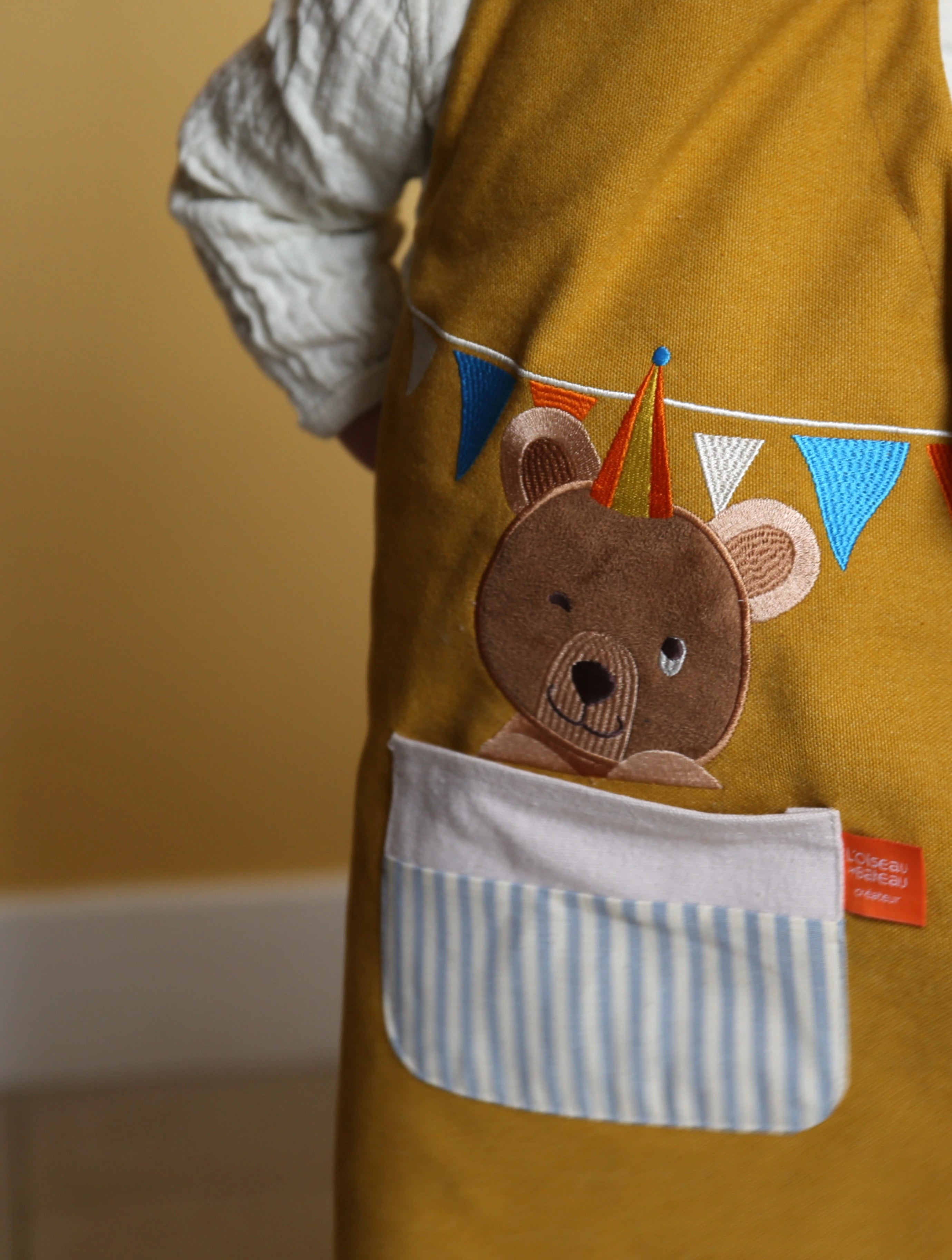 tablier cuisine personnalisé enfant, tablier enfant, tablier de cuisine, tablier personnalisé, tablier de cuisine enfant, tablier de cuisine enfant brodé, tablier fabrication française, tablier de cuisine brodé, tablier cuisine enfant ours, l'oiseau bateau