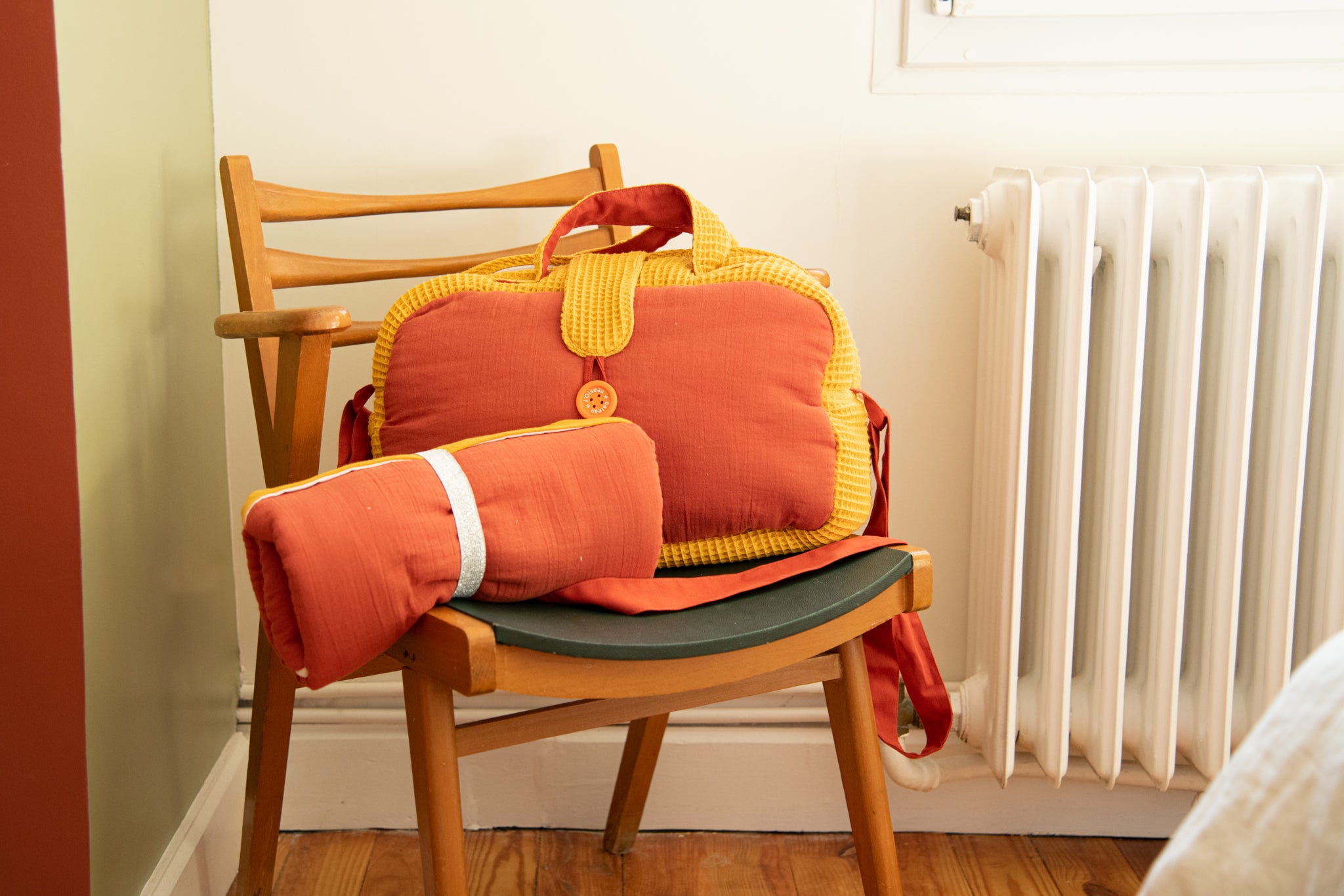 idee sac a langer bebe, sac a langer pratique, sac a langer gaze de coton, couleur brique, coton 100% oeko-tex, creation française, design français, marque française, l’oiseau bateau.