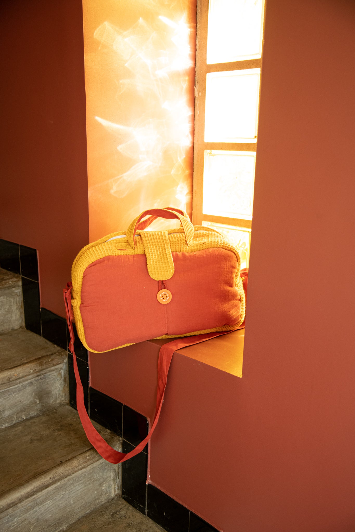 idee sac a langer bebe, sac a langer pratique, sac a langer gaze de coton, couleur brique, coton 100% oeko-tex, creation française, design français, marque française, l’oiseau bateau.