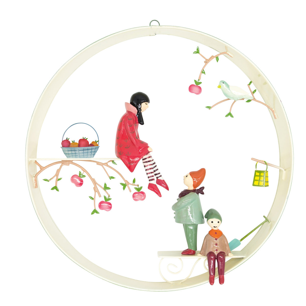 idee mobile en metal pour enfant, blanche neige, mobile decoratif pour enfant, decoration de chambre d'enfant, mobile feerique, fabrication artisanale, peint a la main, creation française, marque française l'oiseau bateau, cadeau de naissance original