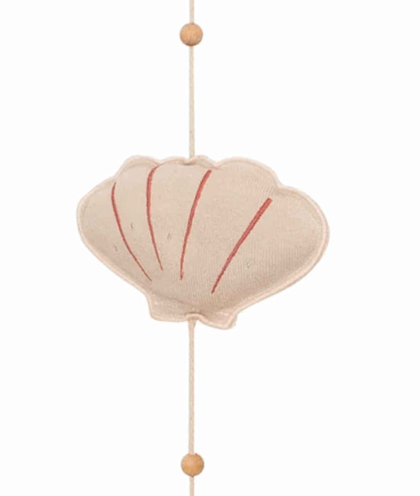 idee mobile decoratif pour enfant en forme de tortue, decoration chambre d'enfant, mobile pour bebe en tissu, mobile perle bois naturel, creation française, marque française, l'oiseau bateau