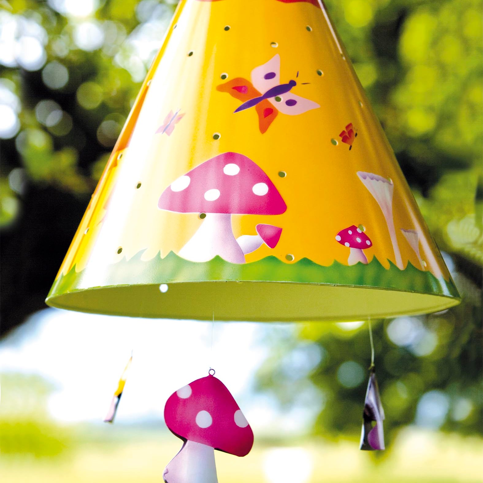 dee lampe pour enfant, lampe chambre enfant, decoration chambre enfant, decoration chambre bebe, lampe bebe, plafonnier bebe, suspension lumineuse enfant, luminaire bebe, fabrication artisanale, design français, creation française, marque française, l’oiseau bateau