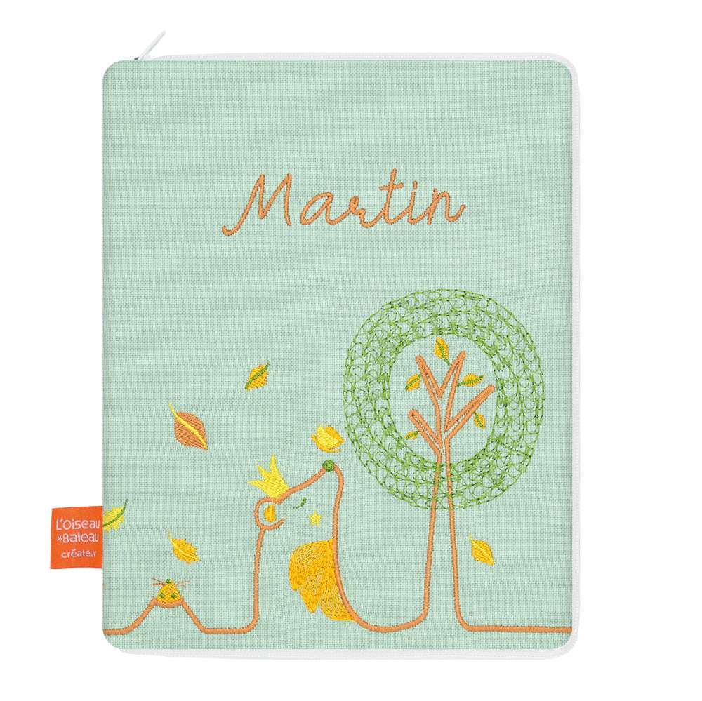 idee protege carnet de sante bebe, protege carnet de sante personnalise, theme ours, couleur vert d'eau, tissus 100% coton oeko tex, cadeau de naissance personnalisé, cadeau de naissance original, design français, marque française, l'oiseau bateau.