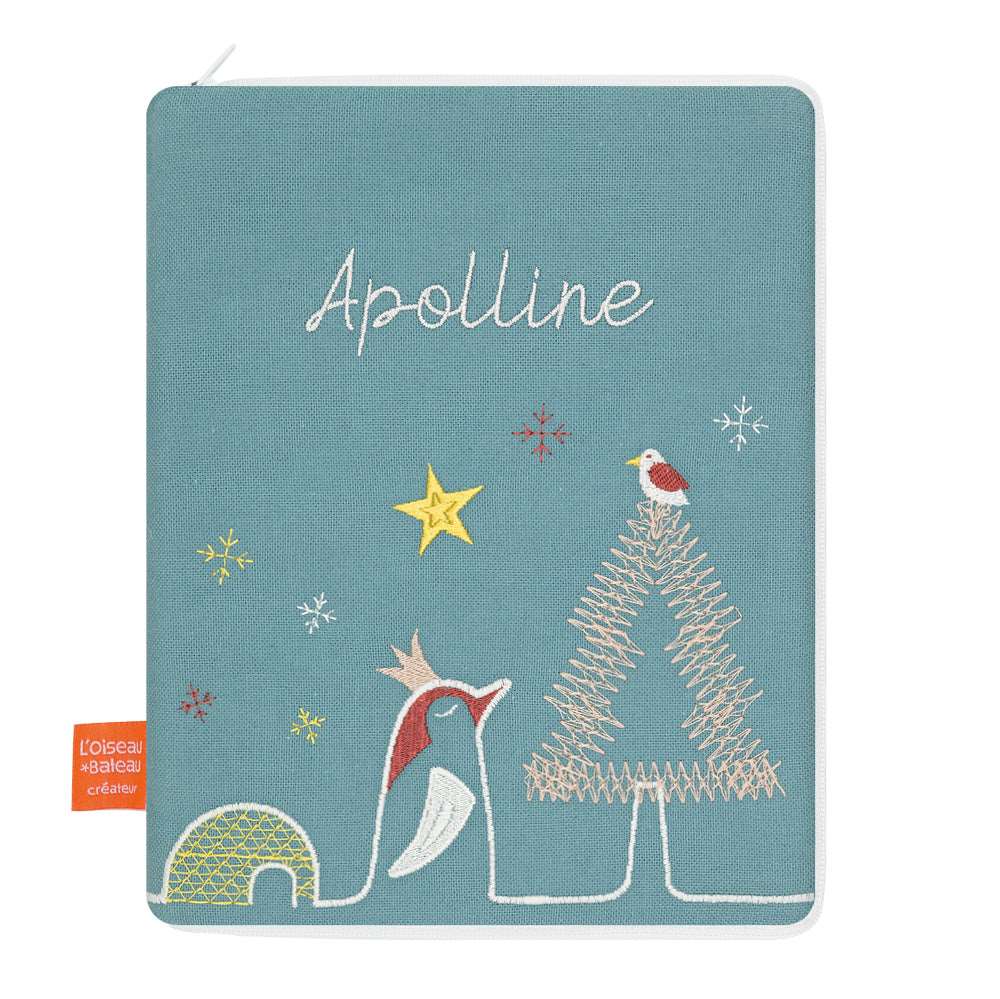 idee protege carnet de sante bebe, protege carnet de sante personnalise, theme pingouin, couleur bleu, tissus 100% coton oeko tex, cadeau de naissance personnalisé, cadeau de naissance original, design français, marque française, l'oiseau bateau.