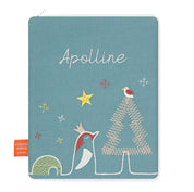 idee protege carnet de sante bebe, protege carnet de sante personnalise, theme pingouin, couleur bleu, tissus 100% coton oeko tex, cadeau de naissance personnalisé, cadeau de naissance original, design français, marque française, l'oiseau bateau.