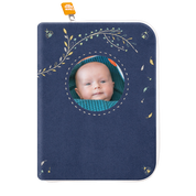 idee portege carnet de sante bebe, protege carnet de sante personnalise, , personnalisé avec photo, couleur bleu marine, tissus 100% coton oeko tex, cadeau de naissance personnalisé, cadeau de naissance original, design français, marque française, l'oiseau bateau.