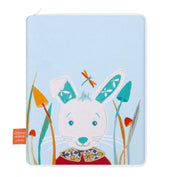 idee protege carnet de sante bebe, protege carnet de sante personnalise, theme lapin d’Alice  couleur bleu clair, tissus 100% coton oeko tex, cadeau de naissance personnalisé, cadeau de naissance original, design français, marque française, l'oiseau bateau.