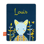 idee protege carnet de sante bebe, protege carnet de sante personnalise, theme loup, couleur bleu fonce, tissus 100% coton oeko tex, cadeau de naissance personnalisé, cadeau de naissance original, design français, marque française, l'oiseau bateau.