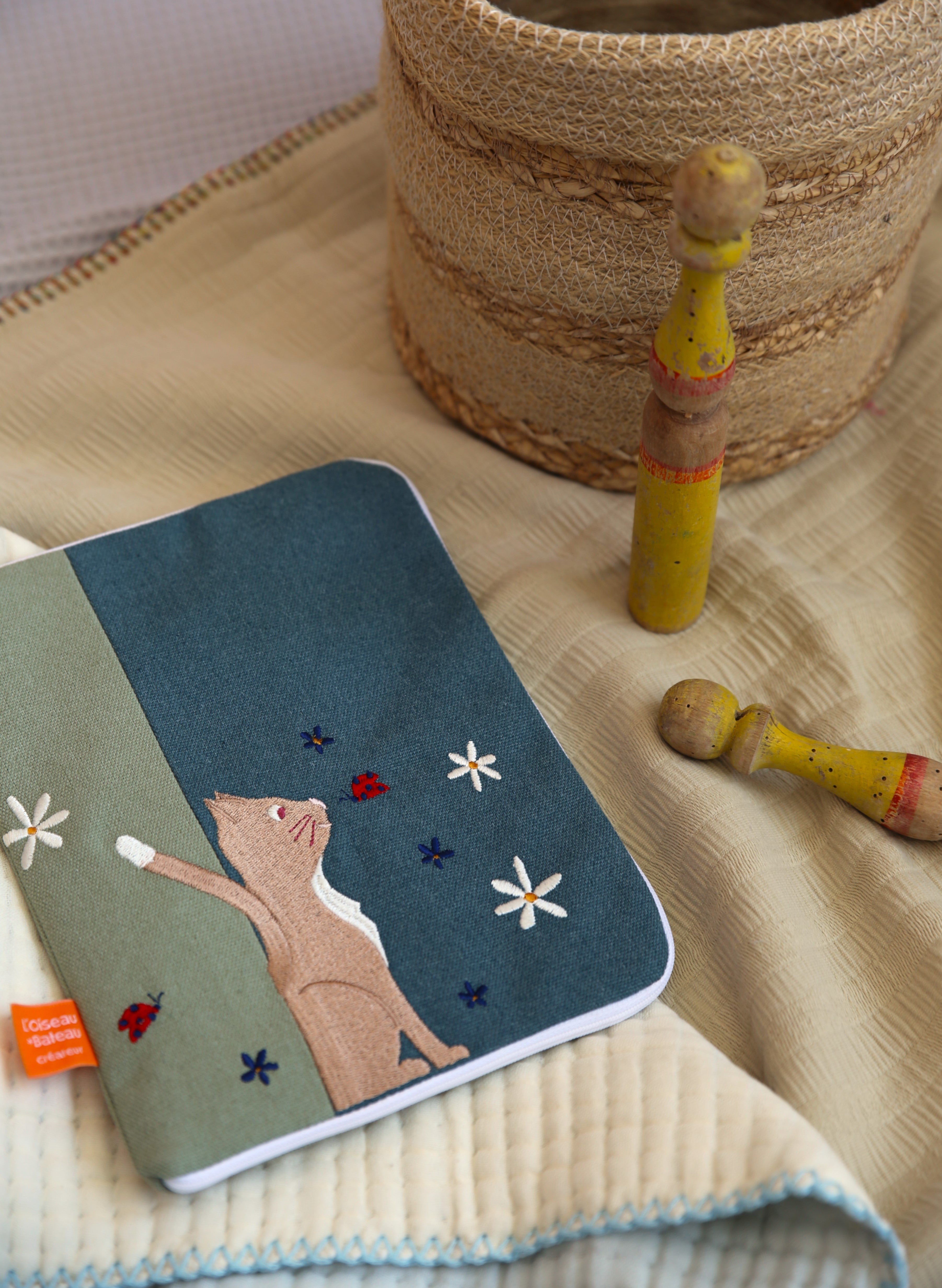 protège carnet de santé bébé, protège carnet de santé personnalisé, protège carnet de santé personnalisé bébé, idée protège carnet de santé, protège carnet de santé enfant, protège carnet de santé personnalisé enfant, couverture carnet de santé, couverture personnalisée carnet de santé, protège carnet de santé personnalisable, protège carnet de santé personnalisable bébé, protège carnet de santé brodé, protège carnet de santé brodé enfant, cadeau de naissance, cadeau de naissance personnalisé, 