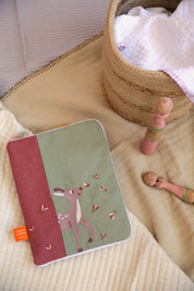 protège carnet de santé bébé, protège carnet de santé personnalisé, protège carnet de santé personnalisé bébé, idée protège carnet de santé, protège carnet de santé enfant, protège carnet de santé personnalisé enfant, couverture carnet de santé, couverture personnalisée carnet de santé, protège carnet de santé personnalisable, protège carnet de santé personnalisable bébé, protège carnet de santé brodé, protège carnet de santé brodé enfant, cadeau de naissance, cadeau de naissance personnalisé, 