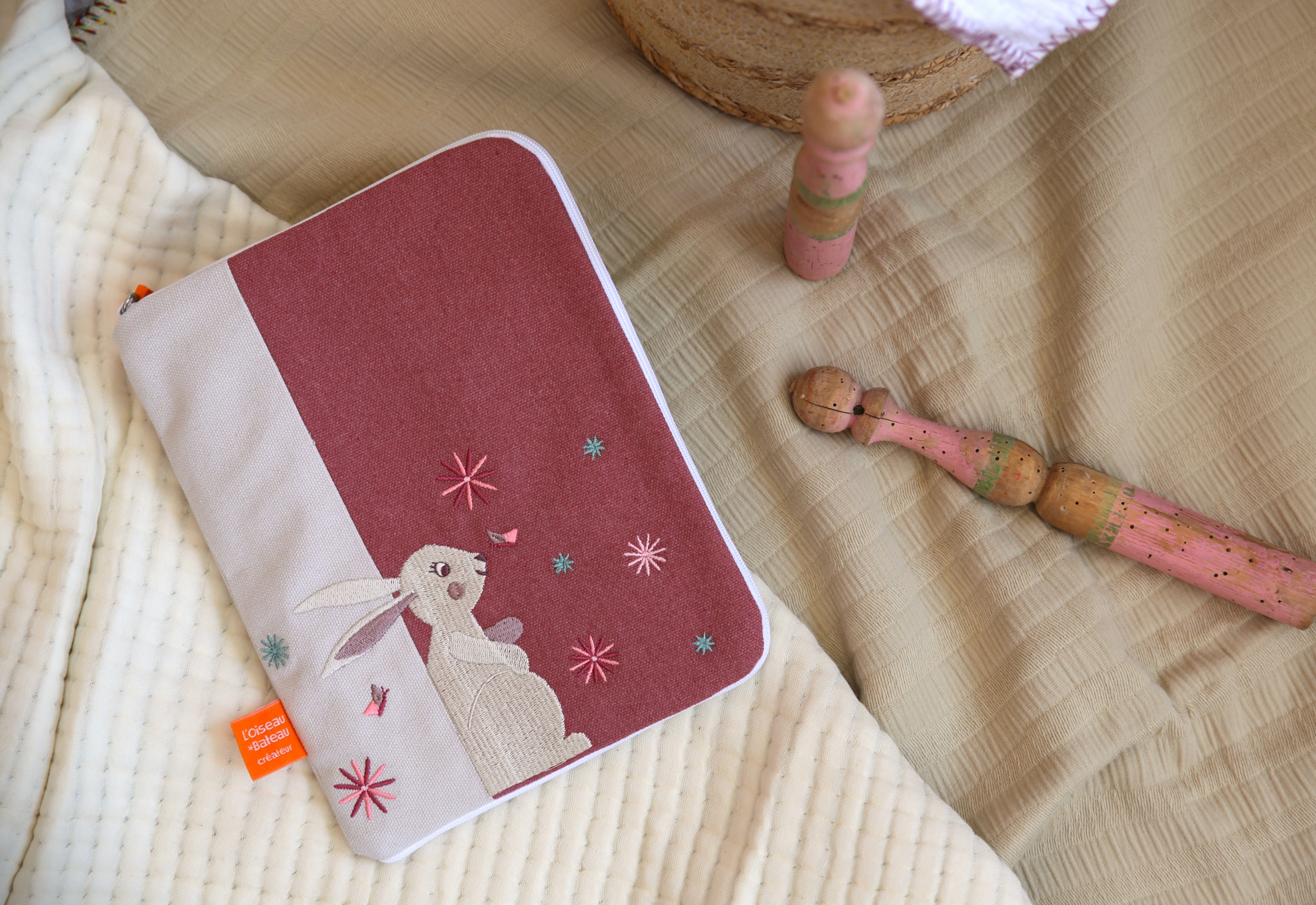 protège carnet de santé bébé, protège carnet de santé personnalisé, protège carnet de santé personnalisé bébé, idée protège carnet de santé, protège carnet de santé enfant, protège carnet de santé personnalisé enfant, couverture carnet de santé, couverture personnalisée carnet de santé, protège carnet de santé personnalisable, protège carnet de santé personnalisable bébé, protège carnet de santé brodé, protège carnet de santé brodé enfant, cadeau de naissance, cadeau de naissance personnalisé, 