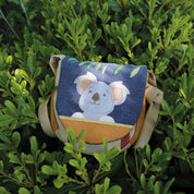 sac bandoulière enfant, sac bandoulière garçon, sac bandoulière bleu, sac à main enfant, sac à main garçon, sac à main garçon bleu, sacoche enfant, sacoche garçon, sac à main bandoulière enfant, sac à main bandoulière garçon, pochette bandoulière enfant, pochette bandoulière garçon, sac besace enfant, sac besace garçon, sac besace bandoulière enfant, sac besace bandoulière garçon, sac bandoulière léger enfant, sac accessoire enfant, sac accessoire garçon, sac enfant lion, sac enfant garçon koala