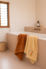serviette de bain enfant, serviette de bain enfant personnalisee, serviette de bain bebe, serviette de bain bebe personnalise, cadeau de naissance, serviette de bain personnalise, serviette de bain 70 x 140, serviette de bain absorbante enfant, 