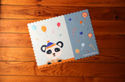 set de table enfant, set de table, set de table vinyle, sete de table, sète de table, set de table rond, set de table plastique, set de table tissu, set de table plastifié, set de table personnalisé, set à table, table set de table, nappe enfant, set de table pour enfant, set de table girly, set de table rigolo, set de table amusant, set de table vintage