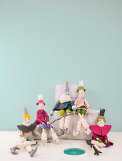 poupee tissu, poupee pour enfant, poupee pour bebe, poupee chiffon, creation française, design français, fabrication artisanale, coton 100% oeko-tex, decoration chambre d'enfant, decoration chambre de bebe, poupee feerique, marque française